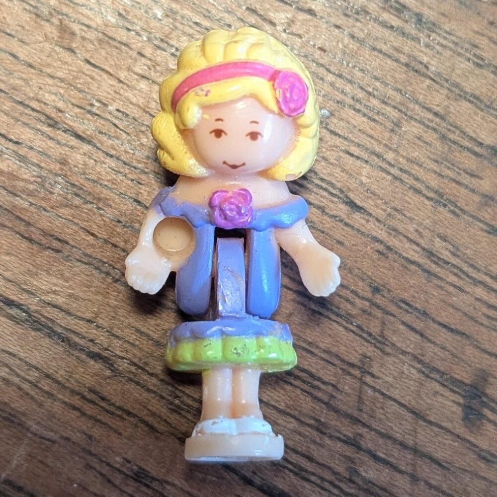 Polly Pocket Sweet Roses *POLLY ONLY*